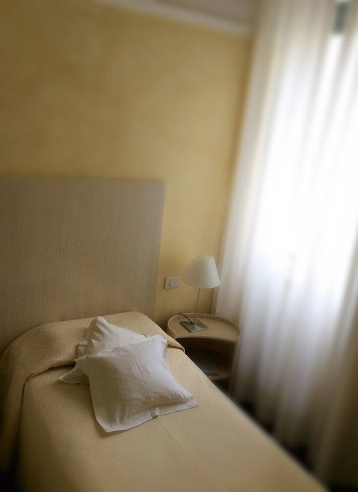 מילאנו Hotel Colombia מראה חיצוני תמונה